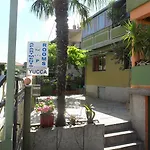 Yucca Гостьовий будинок