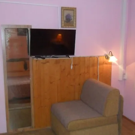 Apartmani Yucca Гостевой дом Трогир