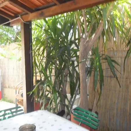 Apartmani Yucca Гостевой дом